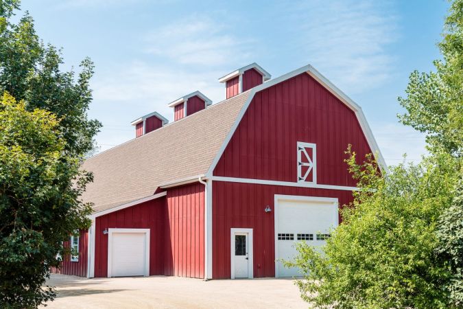 How Much Does a Pole Barn Cost to Build?