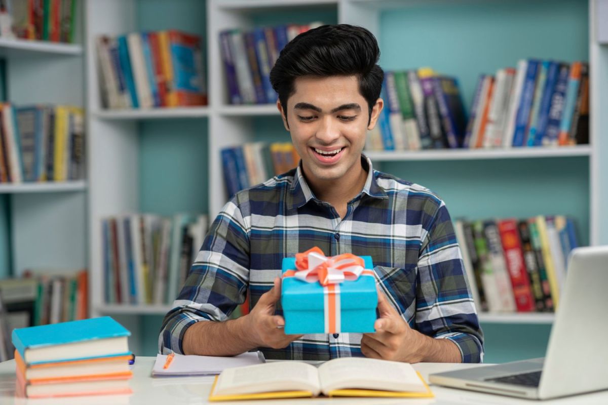 The Best Gifts for College Students