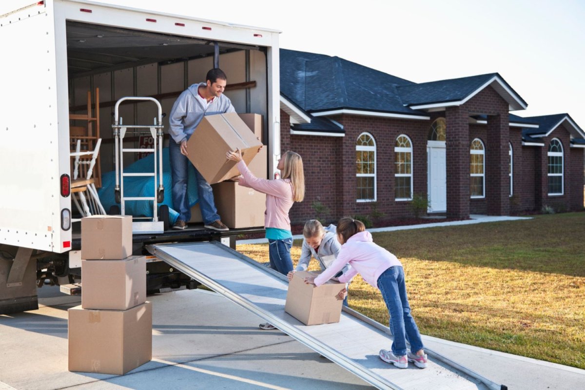 How Much Does It Cost to Move a House