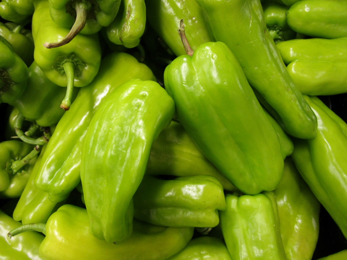 types of peppers - cubanelle peppers
