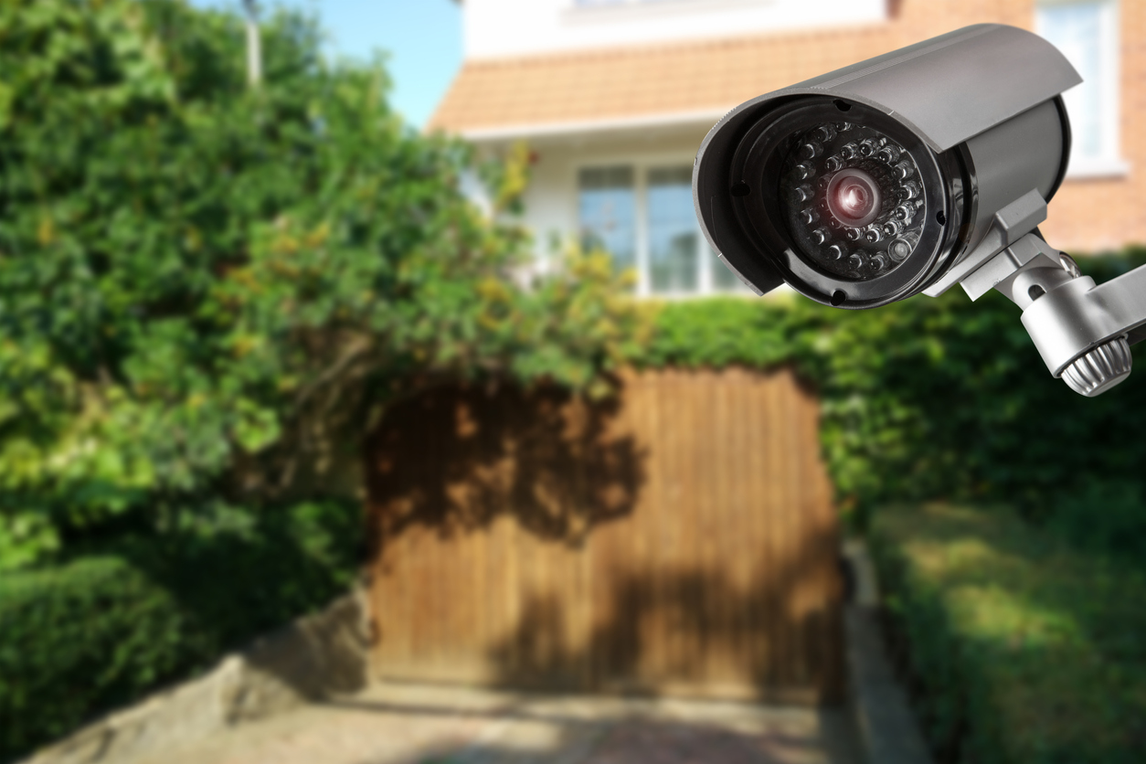 iStock-1299739972 prevent christmas theft security camera.jpg