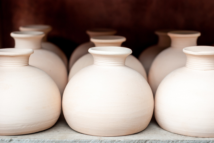 022-design-trends-to-ditch-identical-vases