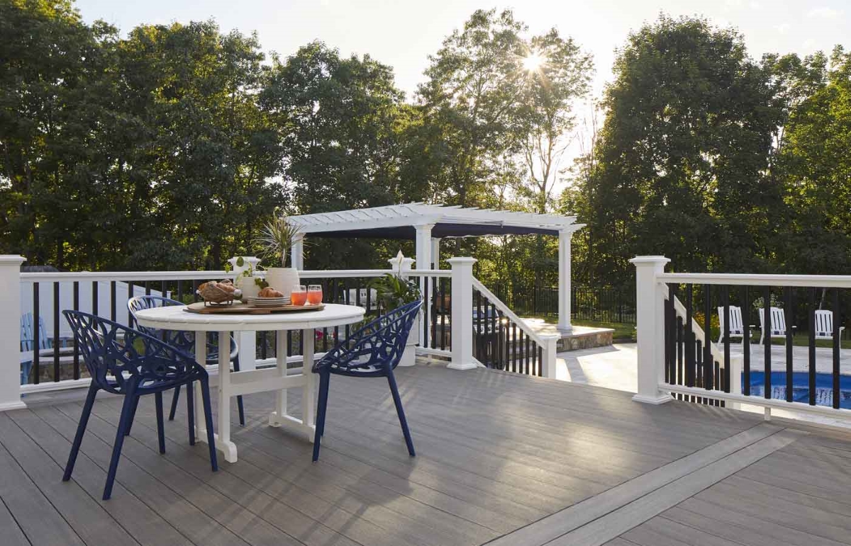 ways to incorporate recycled materials - backyard deck
