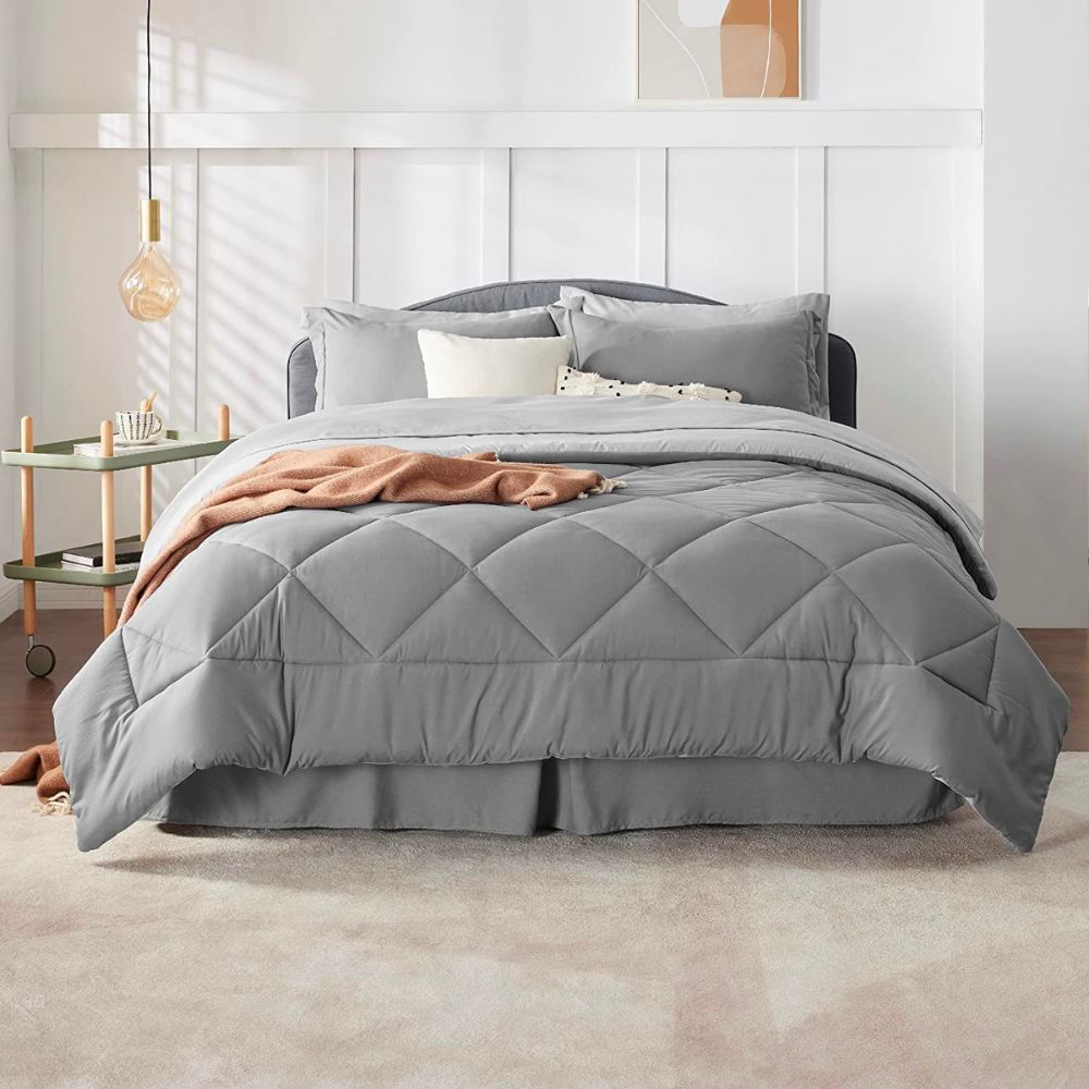 The Best Bedding Deals: BEDSURE Queen Comforter Set