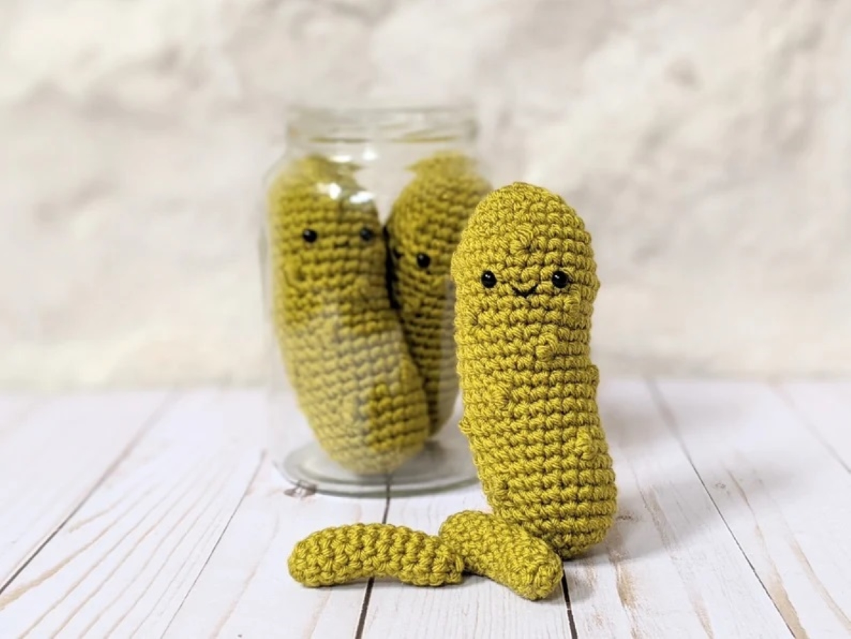 crochet patterns for beginners - crochet pickles