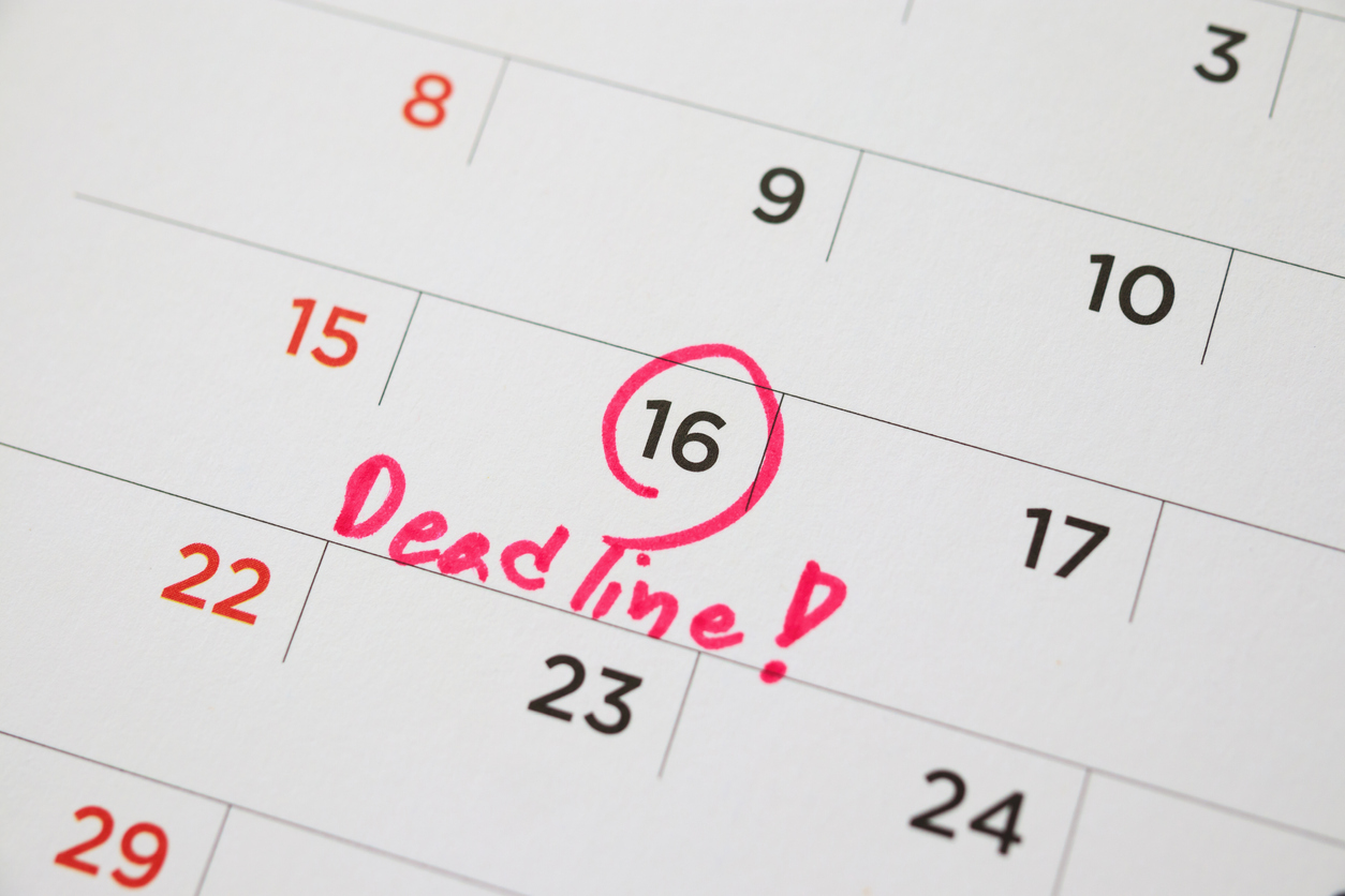 iStock-1253559326 productivity hacks calendar with date circled and deadline written in