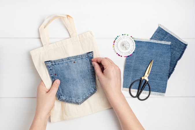12 Crafty Uses for Old Jeans