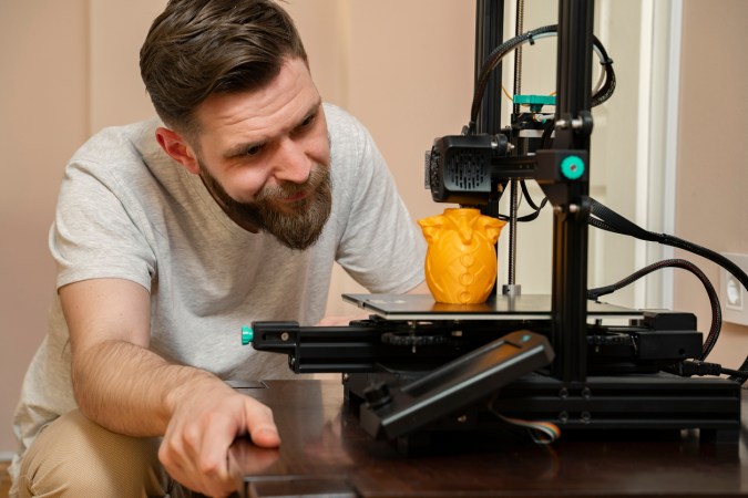 8 Ways to Make Money With a 3D Printer