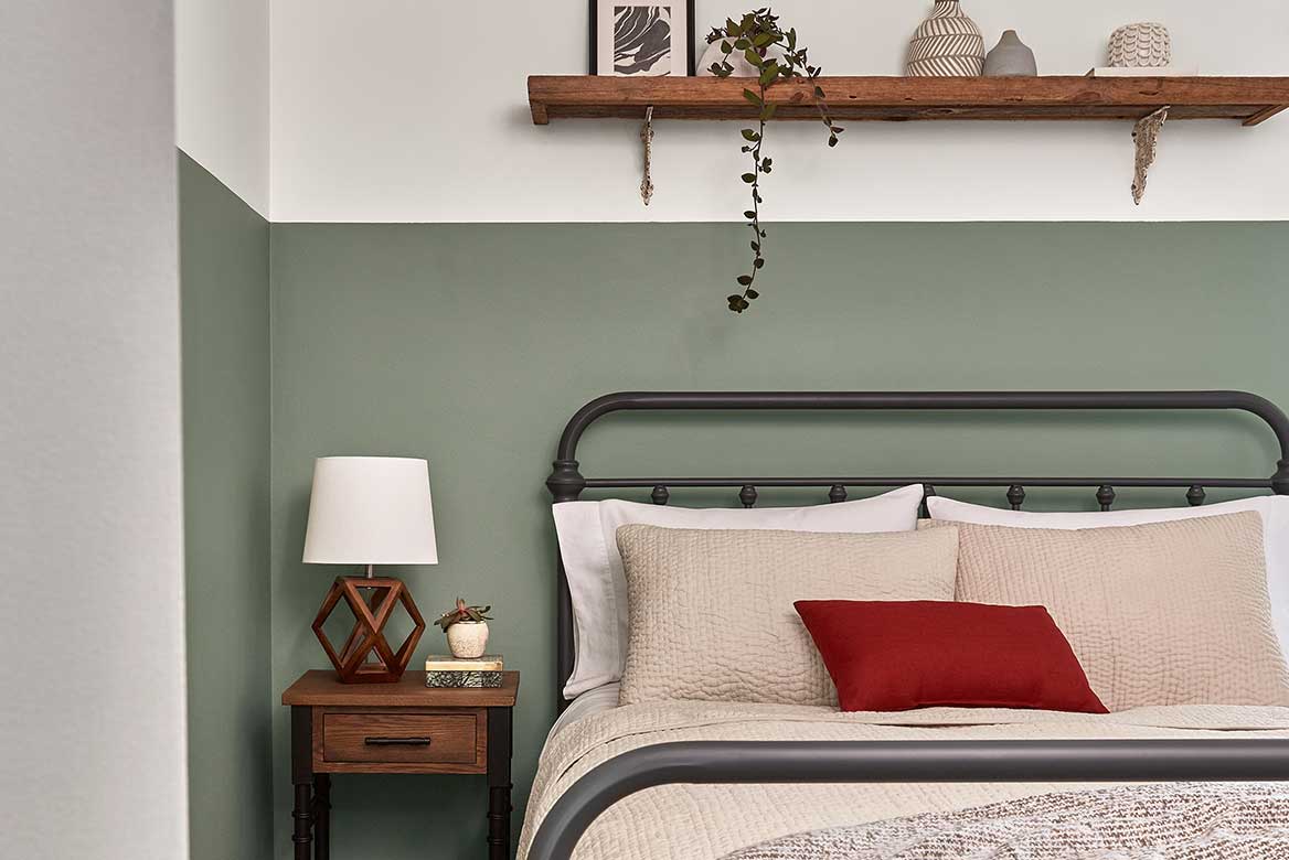 the best paint colors for a restful sleep bedroom with green walls