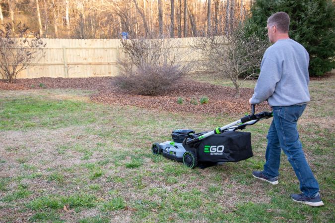 You Can Still Find Lawn Mower Deals on Ego, Toro, and More—Up to $600 Off