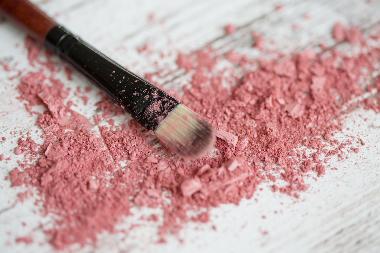 9 things you should never vacuum powdered blush on the floor with brush