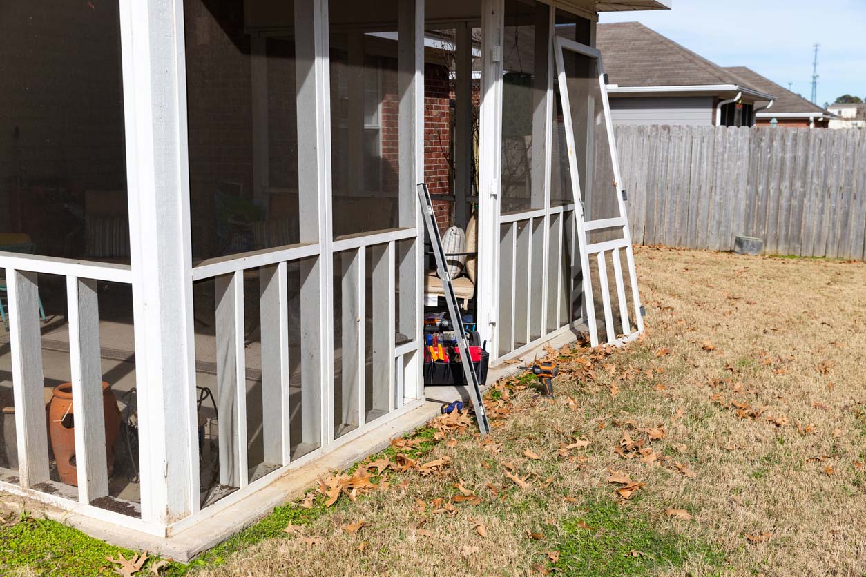 What Does a ScreenedIn Porch Cost? (2023) Bob Vila