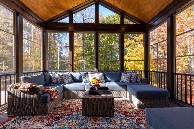 How Much Does a Screened-In Porch Cost?