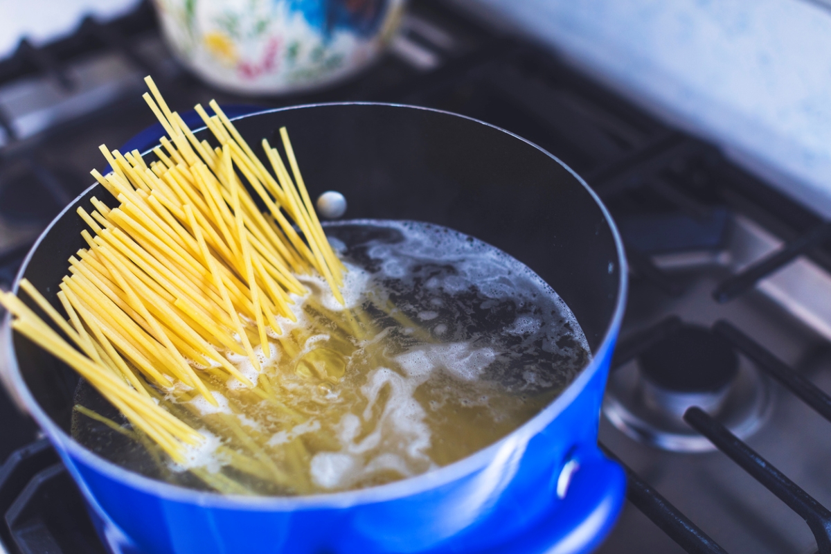 free ways to start a garden - spaghetti noodles in boiling water