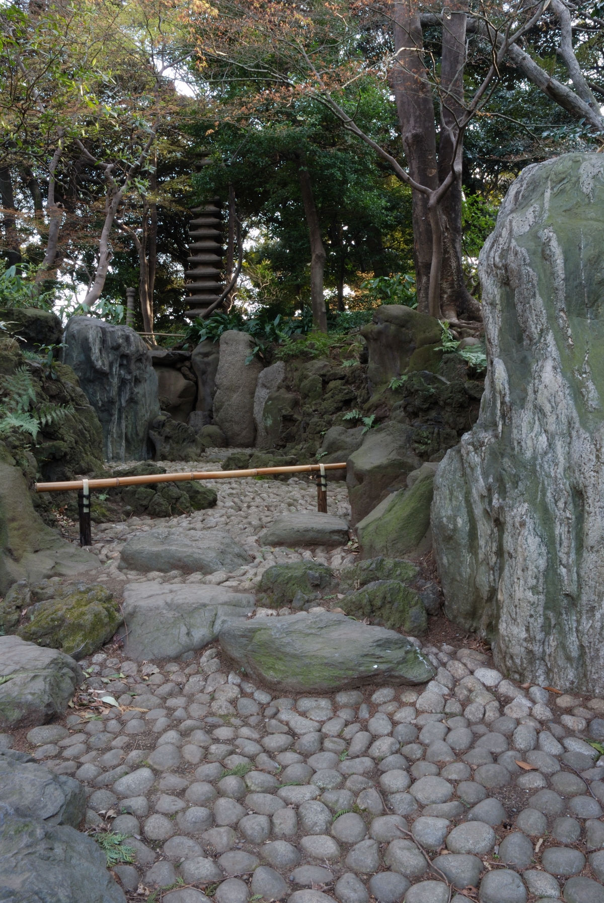 zen garden ideas - dry rock waterfall