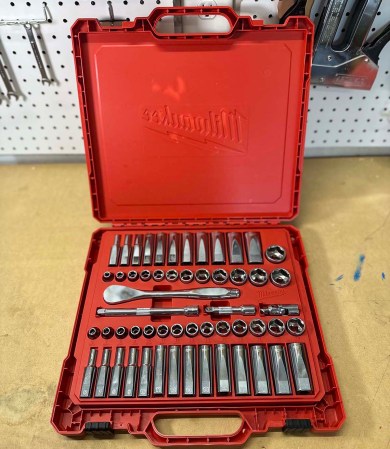 Ratchet Up Your Home Garage a Few Notches With This Milwaukee Socket Set