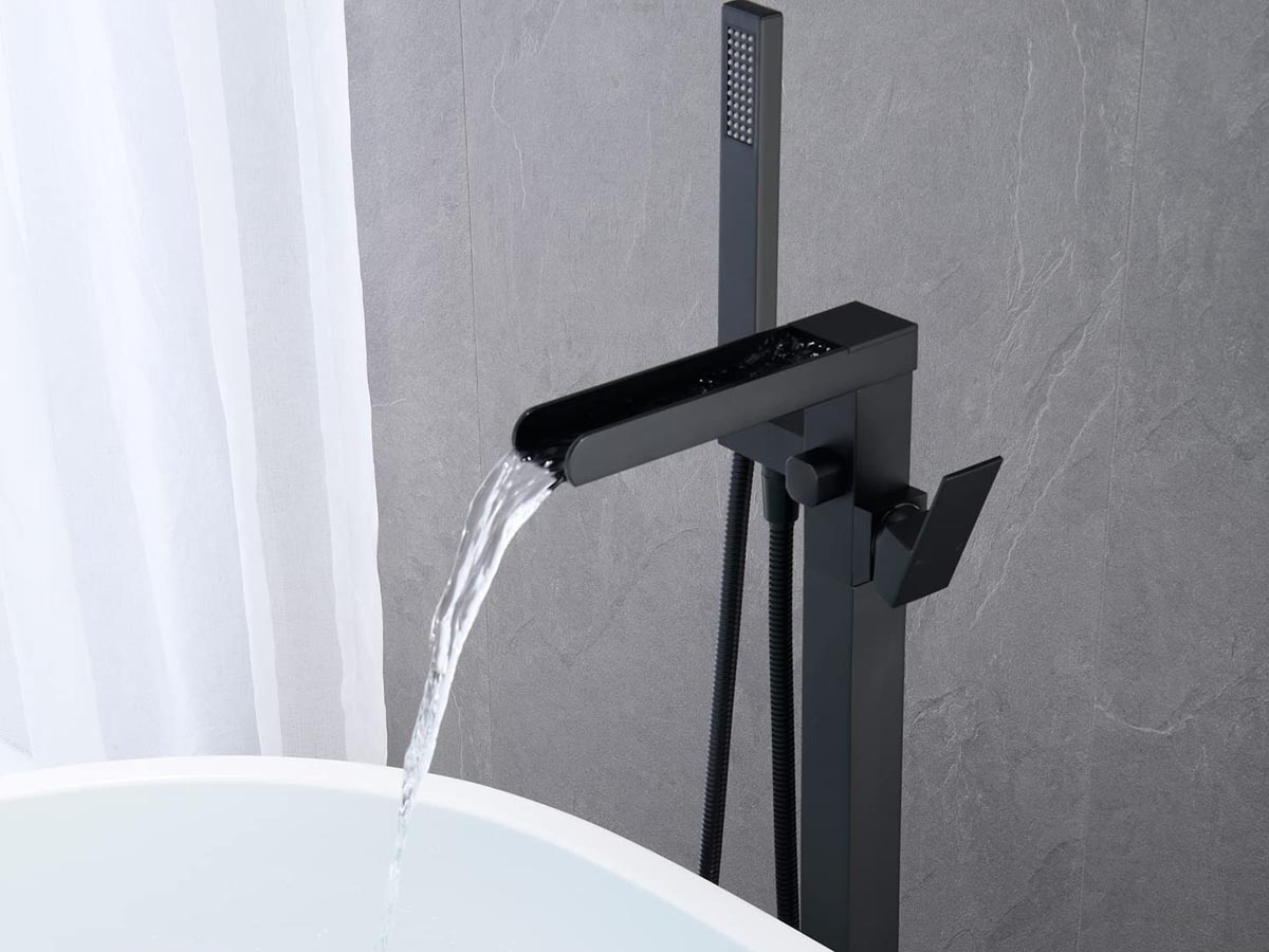 The Best Freestanding Tub Faucet Options