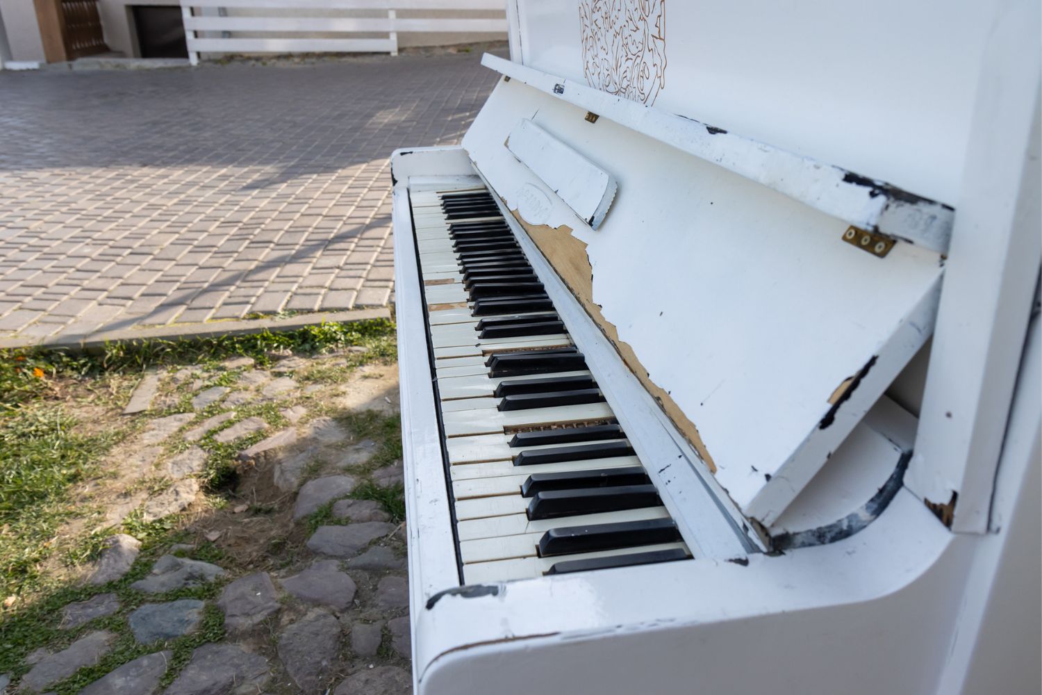 How Much Does Piano Removal Cost