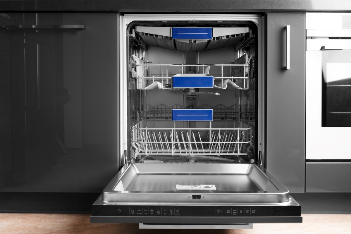 uses for hydrogen peroxide - open dishwasher