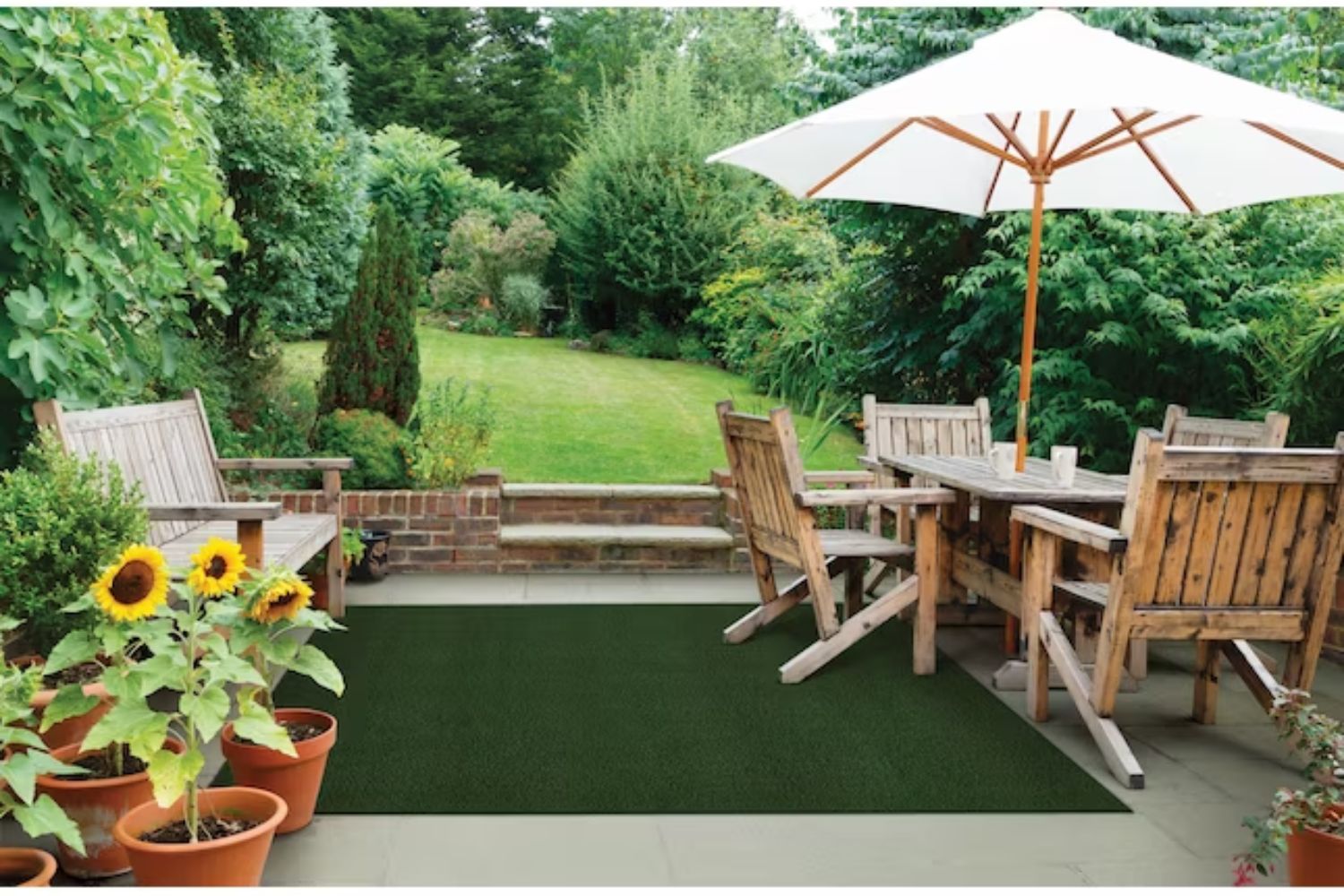 The Best Outdoor Accessories to Shop from Lowe’s Options: Project Source Green Indoor/Outdoor Solid Area Rug