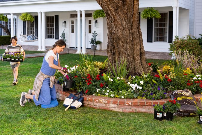 The Best Memorial Day Lawn and Garden Deals to Shop at Lowe's