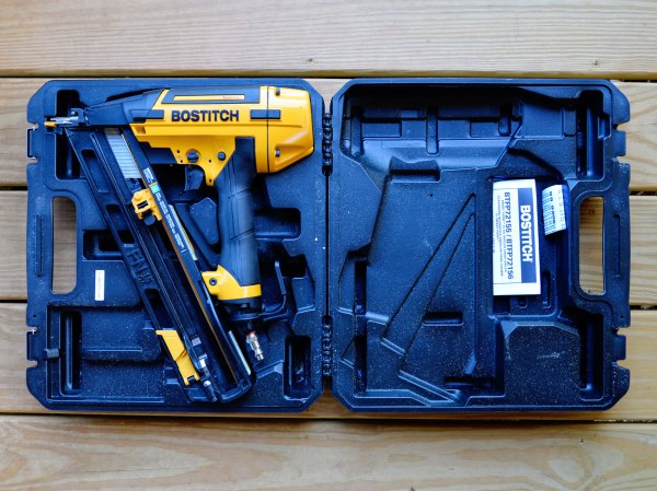 My Current Favorite Tool: Bostitch BTFP72156 Smart Point Finish Nailer
