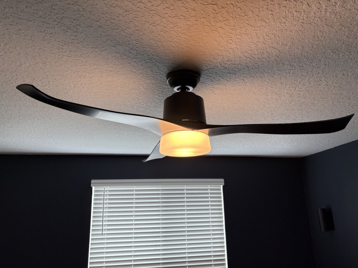 Hunter Fan smart ceiling fan