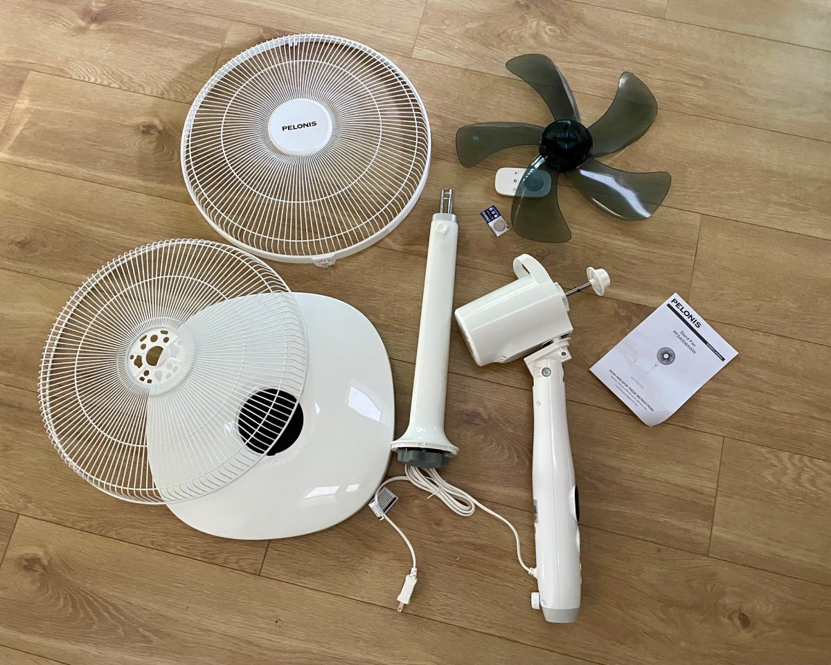 Pelonis 16-Inch DC Motor Oscillating Pedestal Fan before assembly