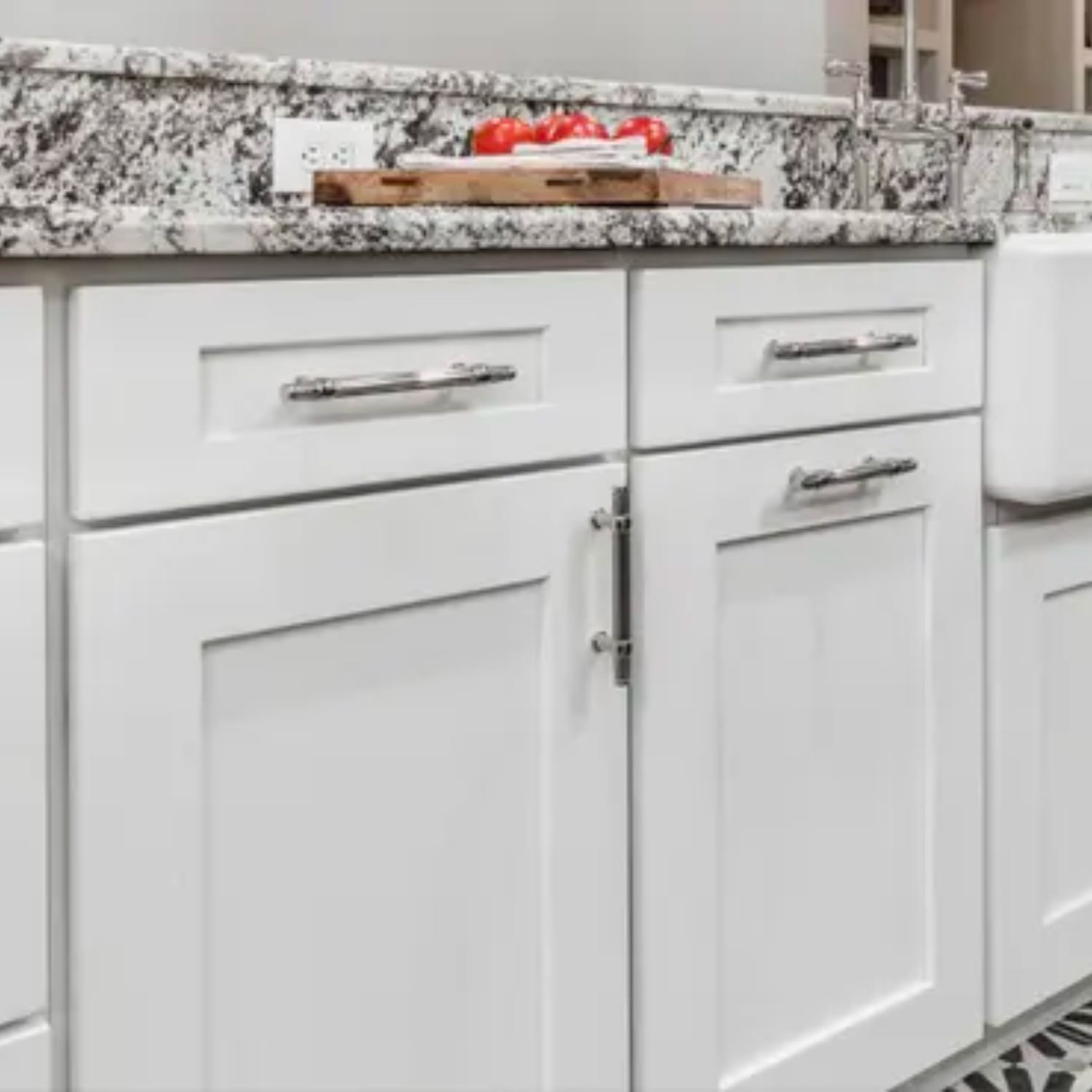 The Best Place to Buy Cabinets Option: Cabinets.com