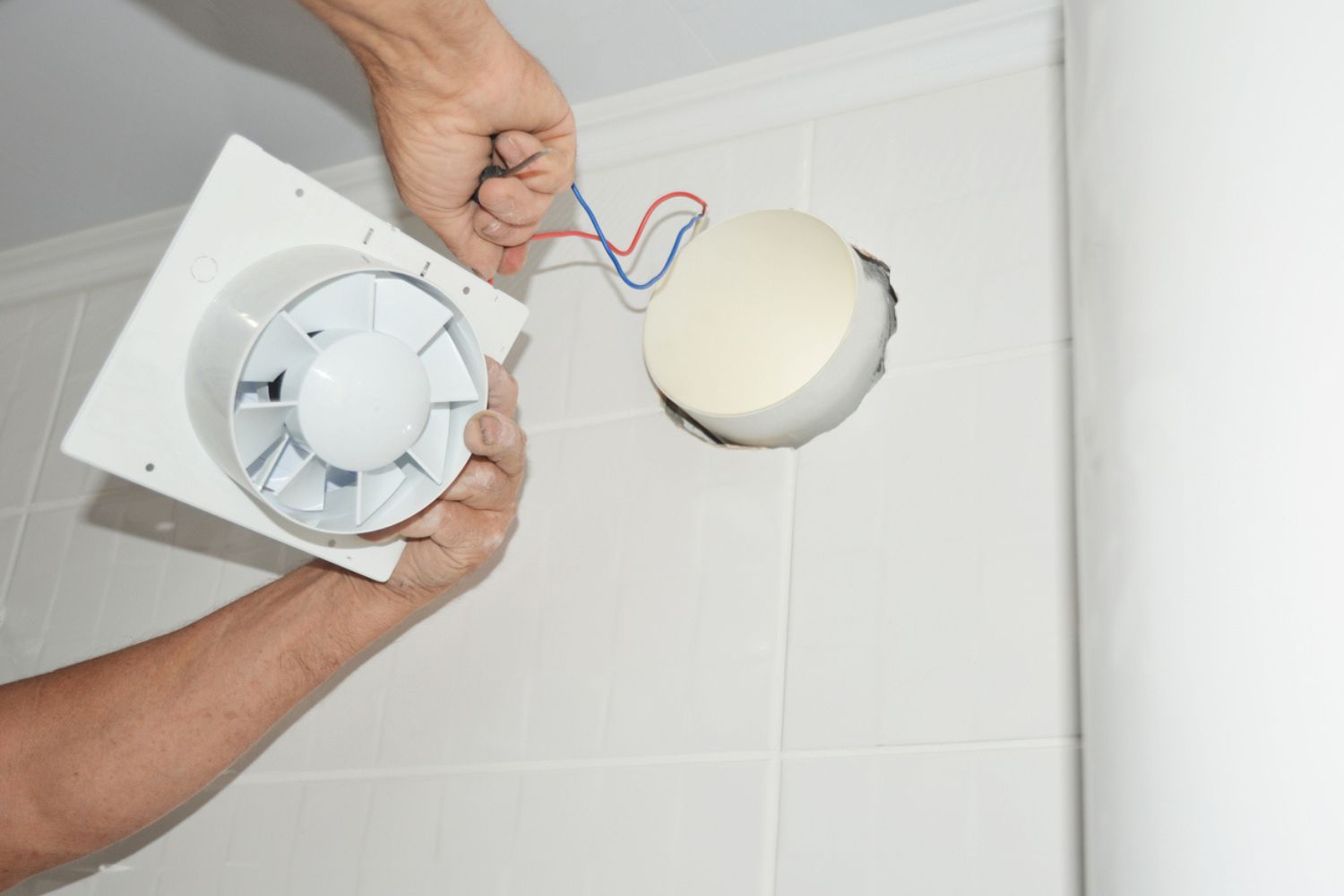 How Much Does It Cost to Install a Bathroom Fan?