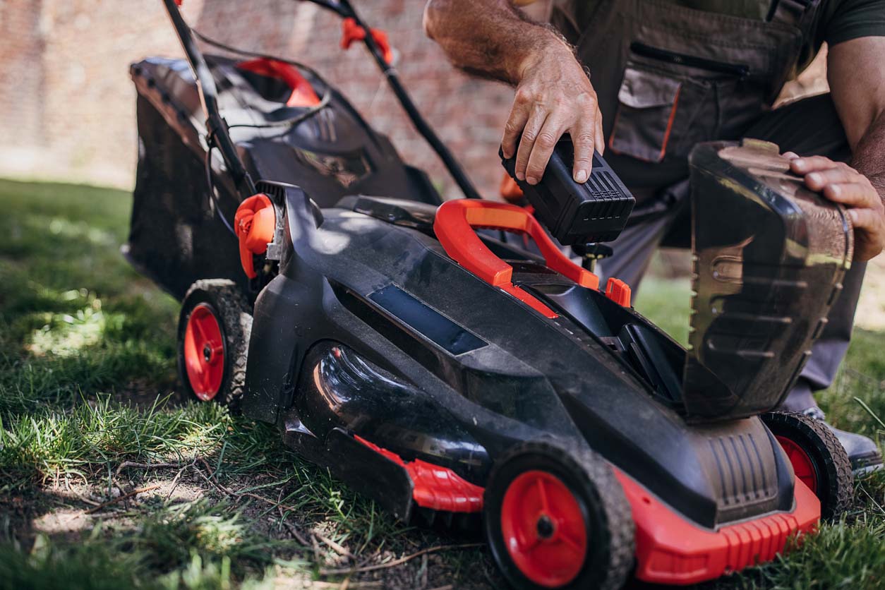 How Much Does Lawn Mower Repair Cost? (2023) - Bob Vila