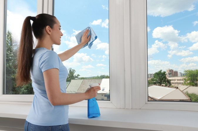 How to Clean Window Screens