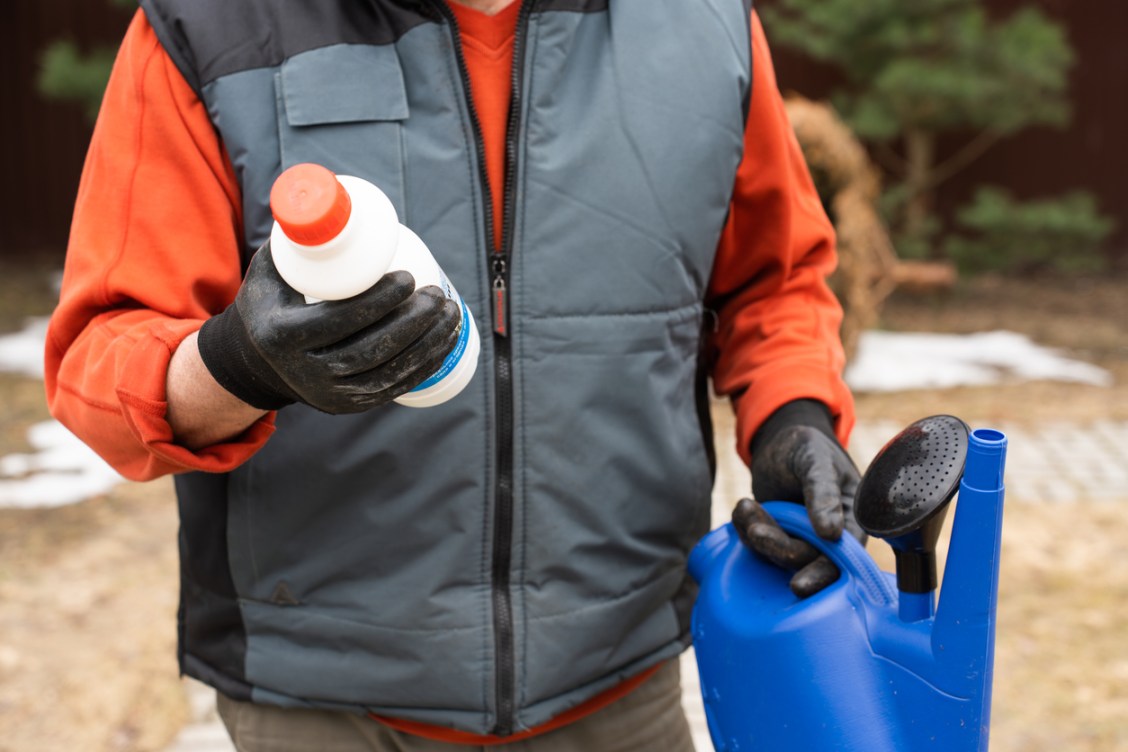 How to Safely Use Commercial Weed Killers - Bob Vila