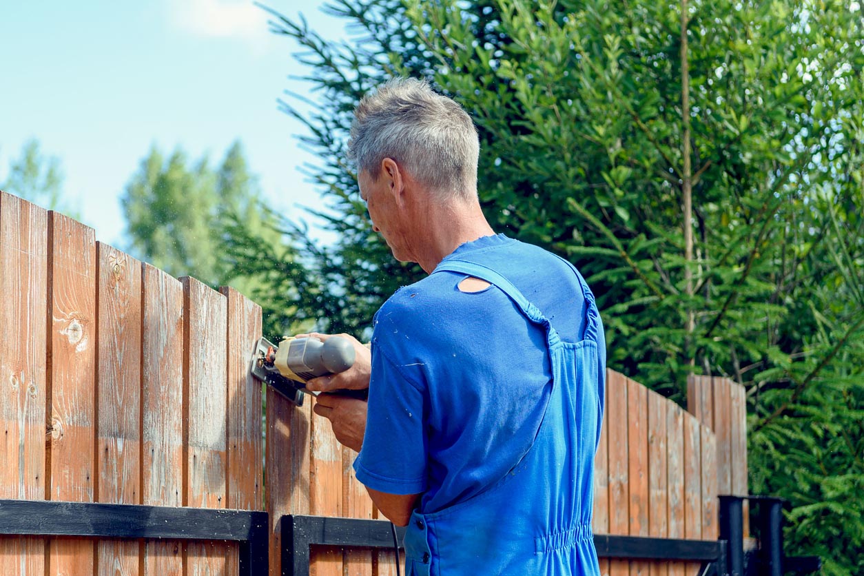 How Much Does Fence Repair Cost? (2023) Bob Vila