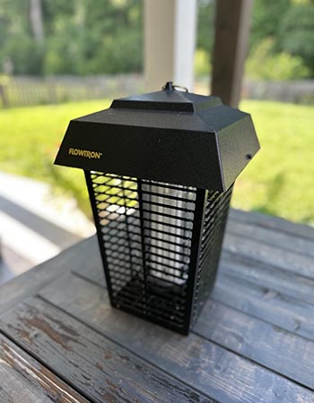 Flowtron BK40DK Electronic Insect Killer sitting on deck