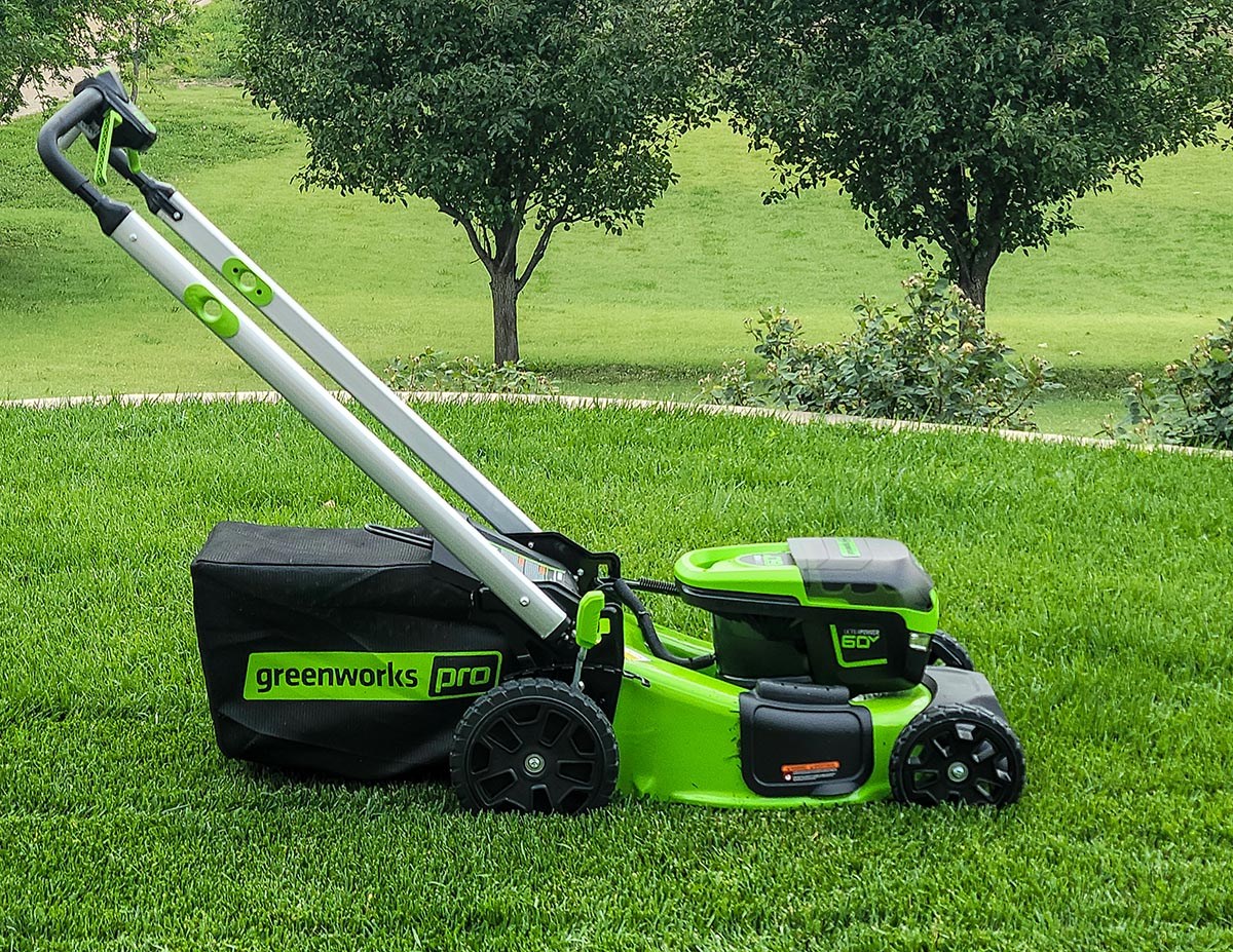 What are the main benefits of battery lawn mowers? What are the main benefits of battery lawn mowers?