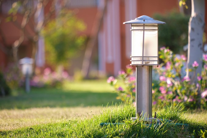 7 Awesome Outdoor Lighting Ideas for Your Backyard