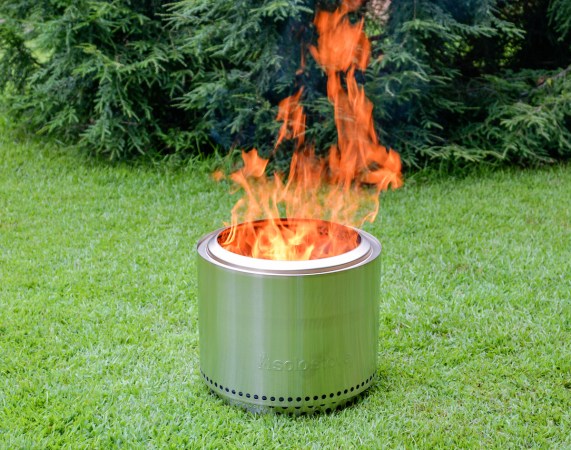 The Best Labor Day Deals on Fire Pits, Camp Stoves, and More