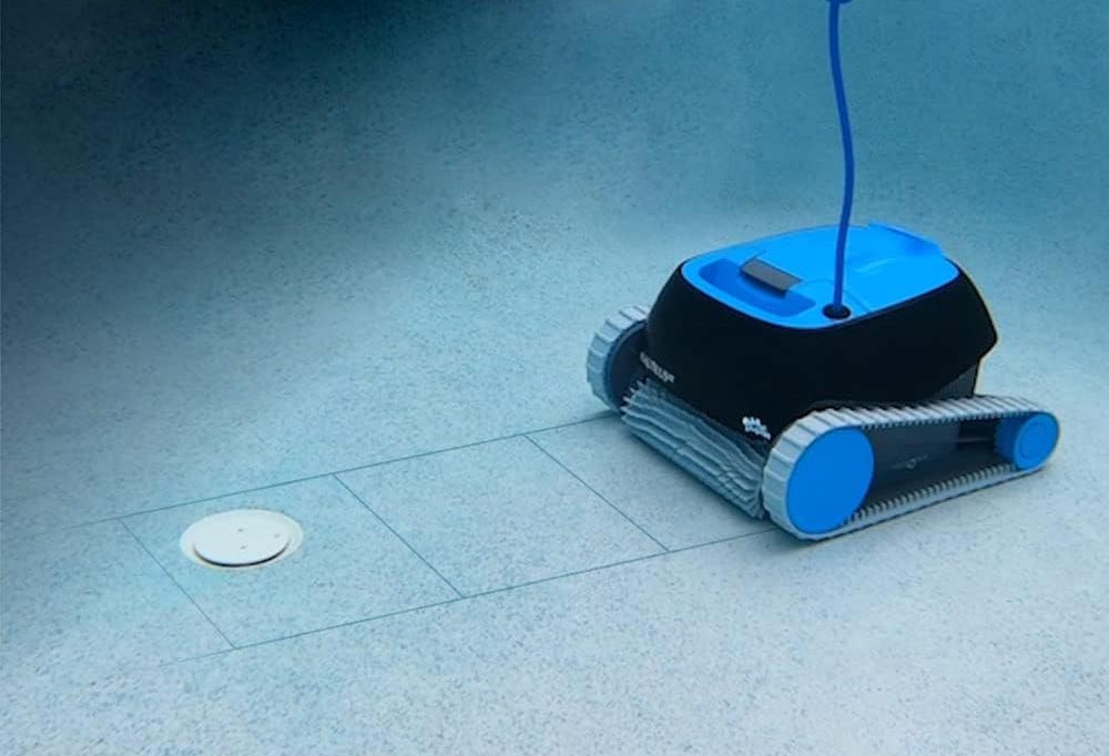 The Best Pool Accessories Option Robotic Pool Cleaner