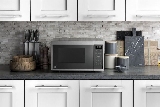 The Best Built-In Microwaves for Saving Kitchen Space