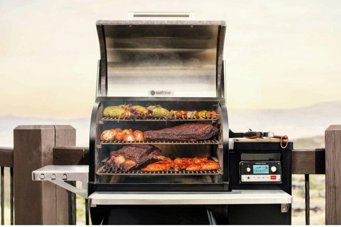 Score up to $700 off and Grills and Outdoor Living Essentials During Cyber Monday
