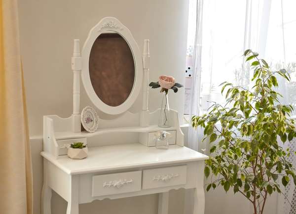 White vanity table