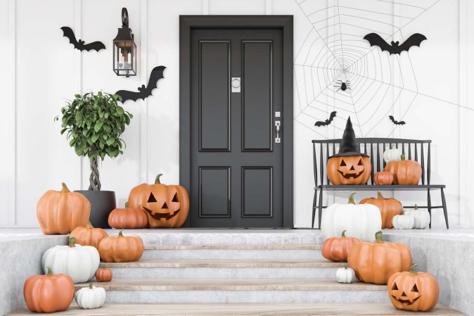 The 34 Best Spooky Halloween Decorations To Shop From Amazon