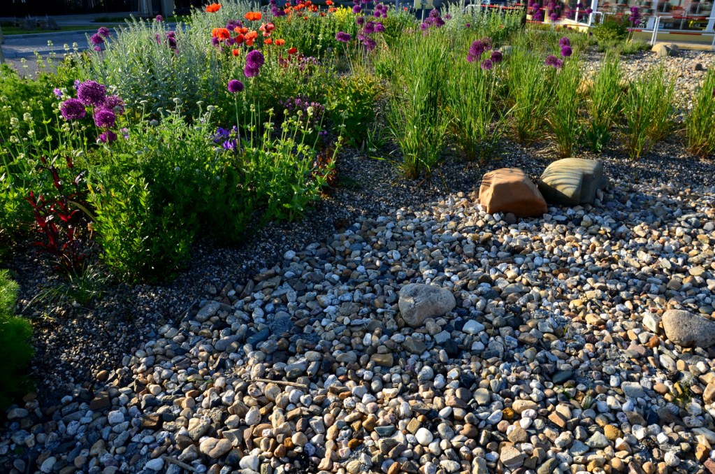 10 Types of Landscaping Rocks Everyone Should Know - Bob Vila