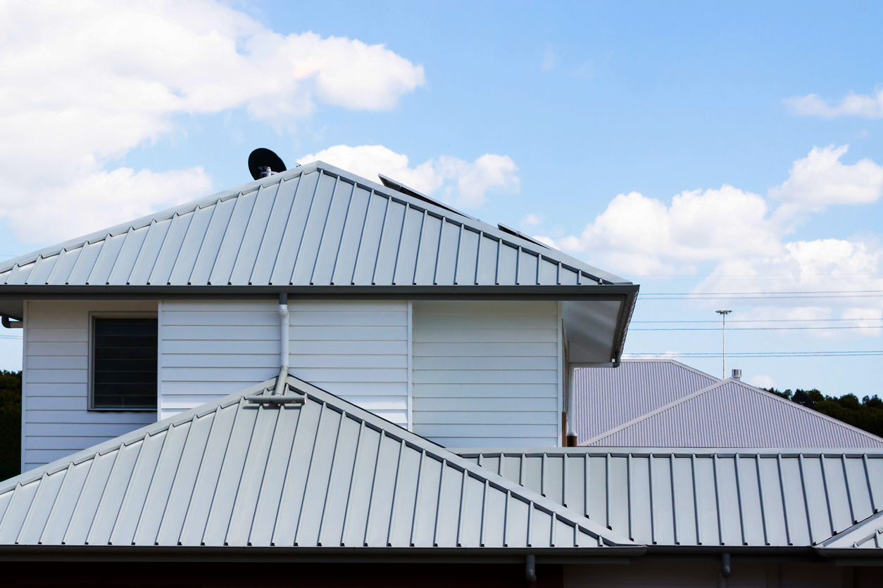 homes with metal roofs