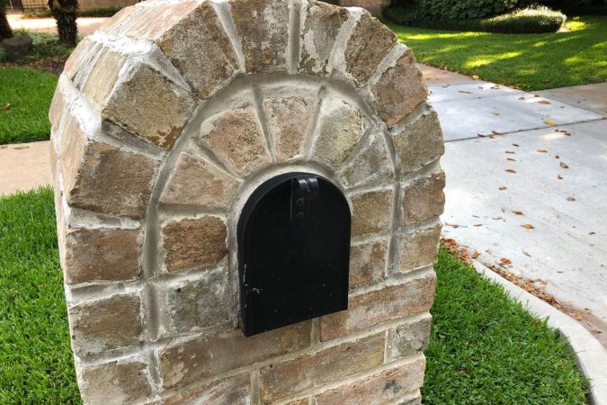 How Much Does a Brick Mailbox Cost?