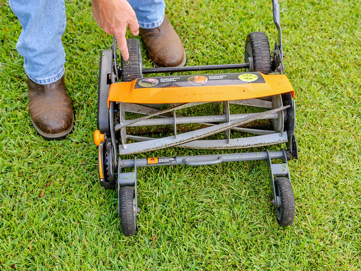 https://www.bobvila.com/wp-content/uploads/2023/09/Fiskars-StaySharp-Max-18-Inch-Reel-Mower-Review-easy-to-use-1.jpg?strip=all&quality=95