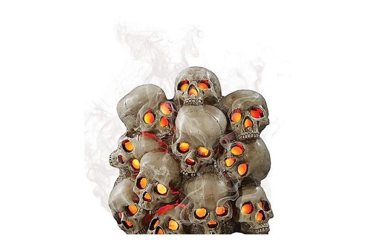 Fogging Skull Pile on a white background