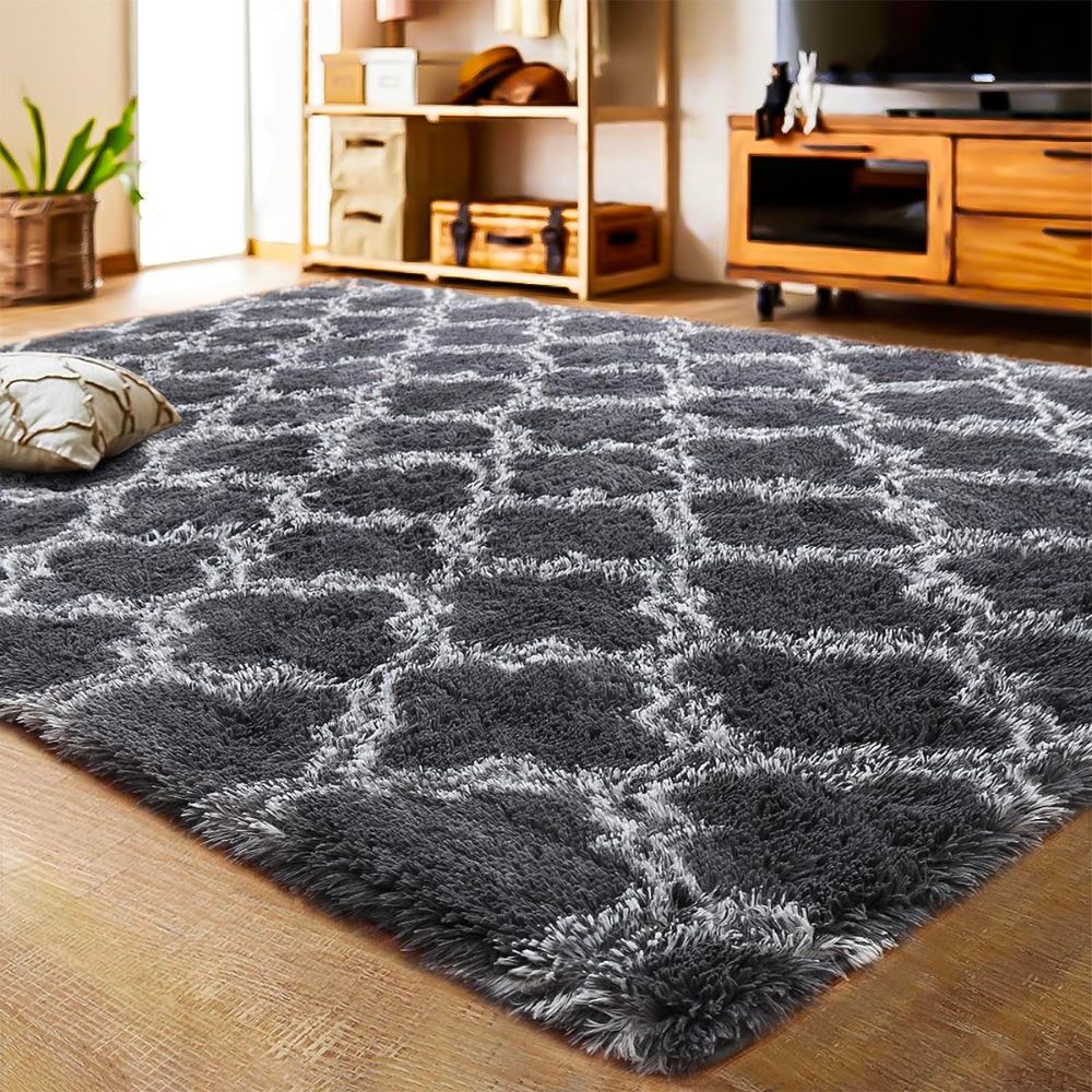 The Best Bedroom Flooring Option: Luxury Geometric Shag Area Rug