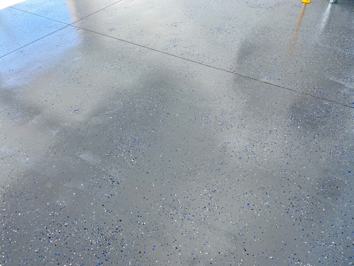Gray epoxy flooring with colored chips